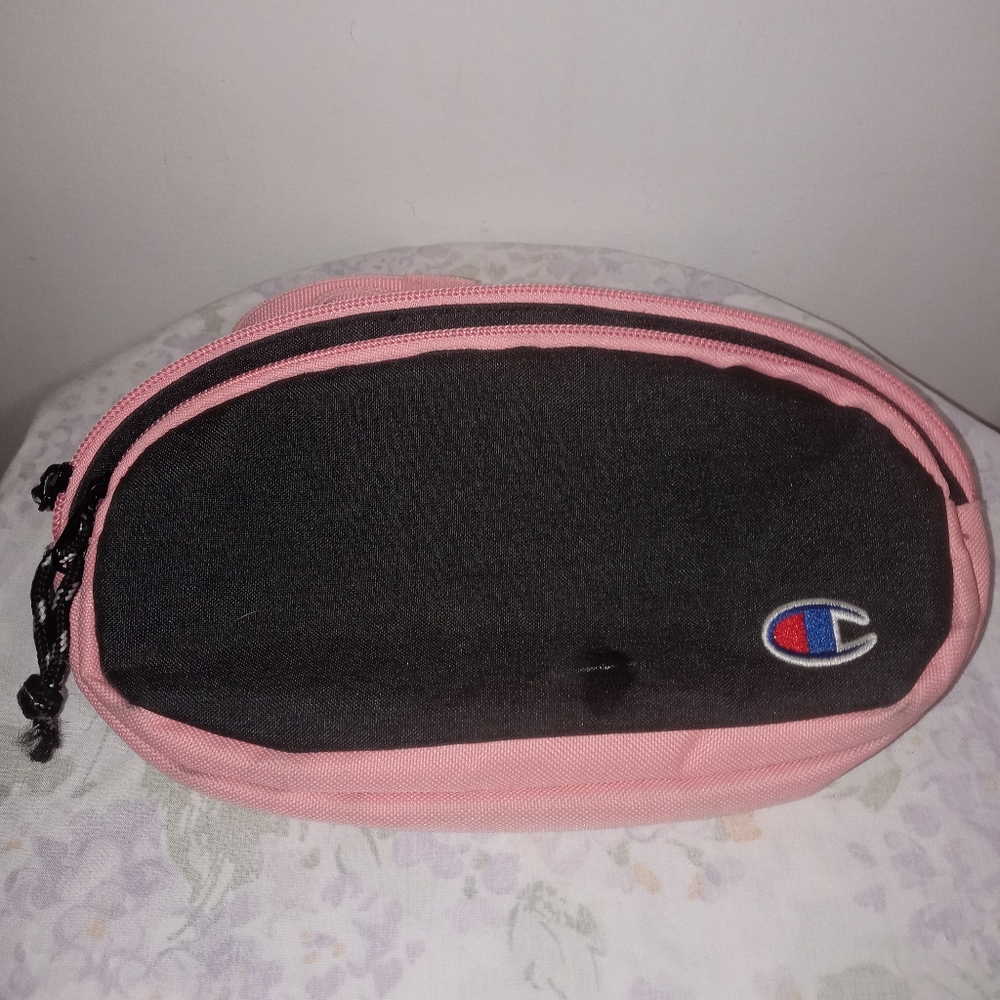 Champion Fannie Pack